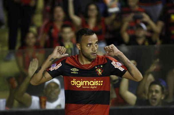 Foi sofrido, foi suado, mas o Sport voltou  Srie A. Depois de sair perdendo a partida diante da Ponte Preta, o Leo virou o jogo com dois gols de Guilherme, artilheiro da Segunda Diviso, com 17 gols e sacramentou o acesso na ltima partida em seu reduto no ano