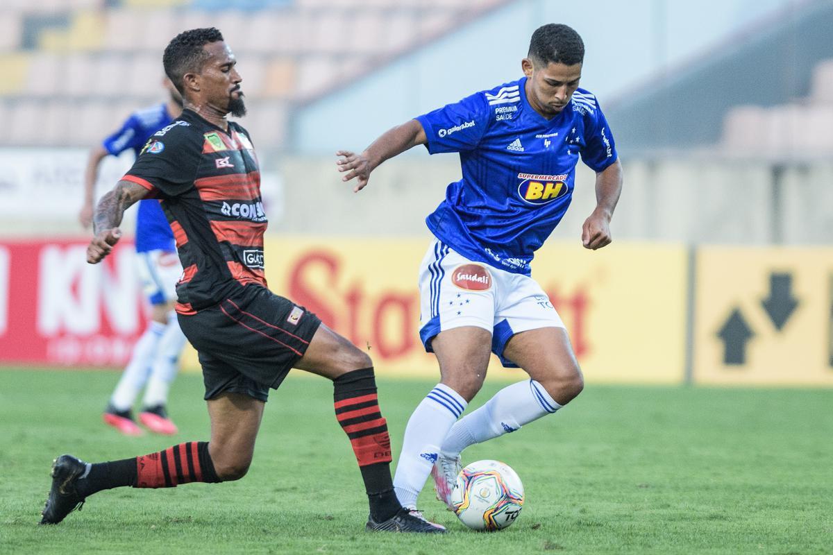 Fotos do jogo entre Oeste e Cruzeiro, pela 15ª rodada da Série B