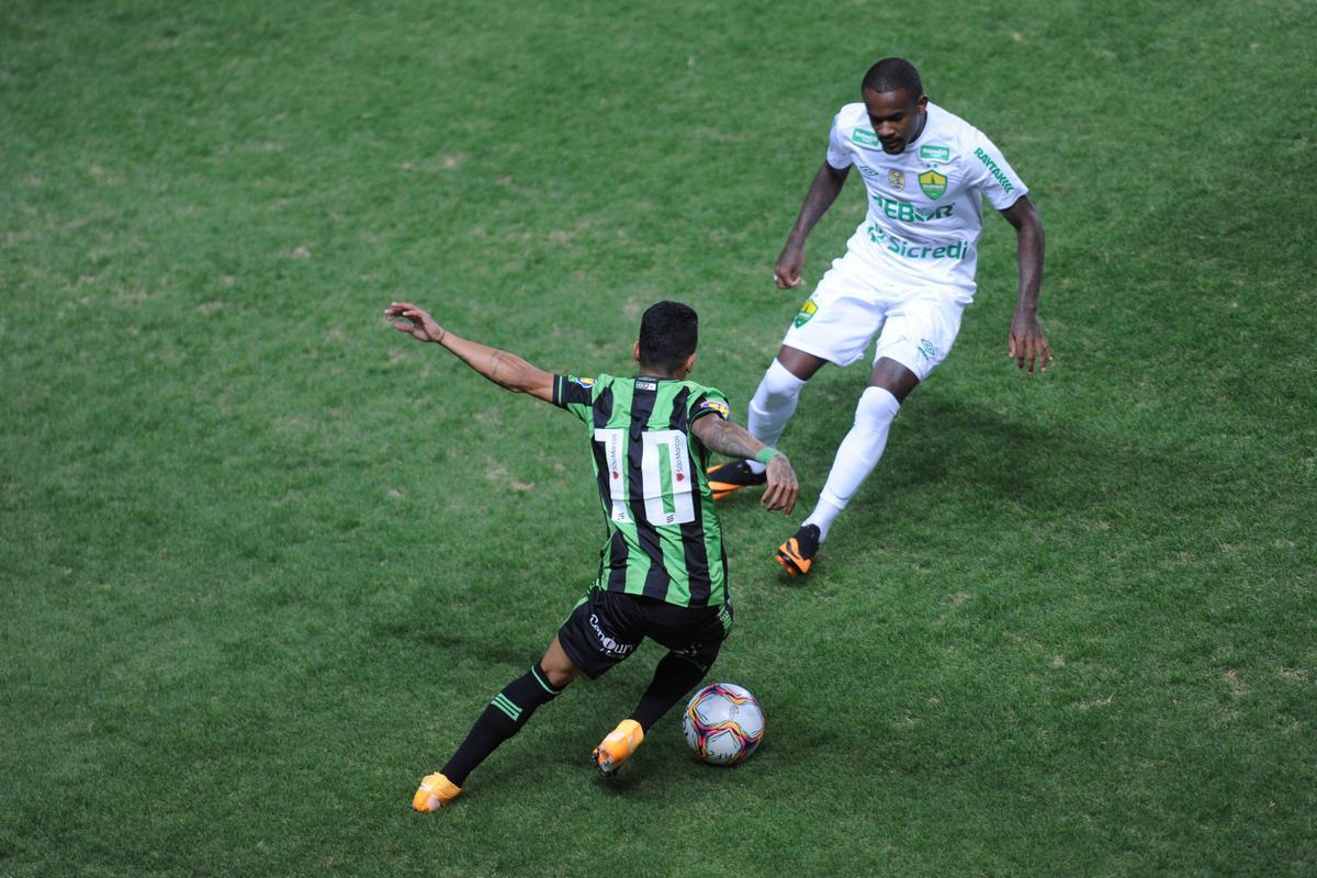 Fotos do jogo entre Amrica e Cuiab, no Independncia, em Belo Horizonte, pela segunda da Srie B do Brasileiro