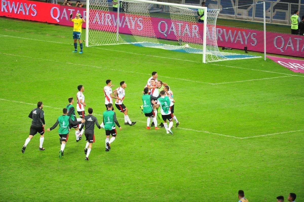 River derrotou Cruzeiro por 4 a 2 nos pnaltis, no Mineiro, e avanou s quartas de final da Libertadores