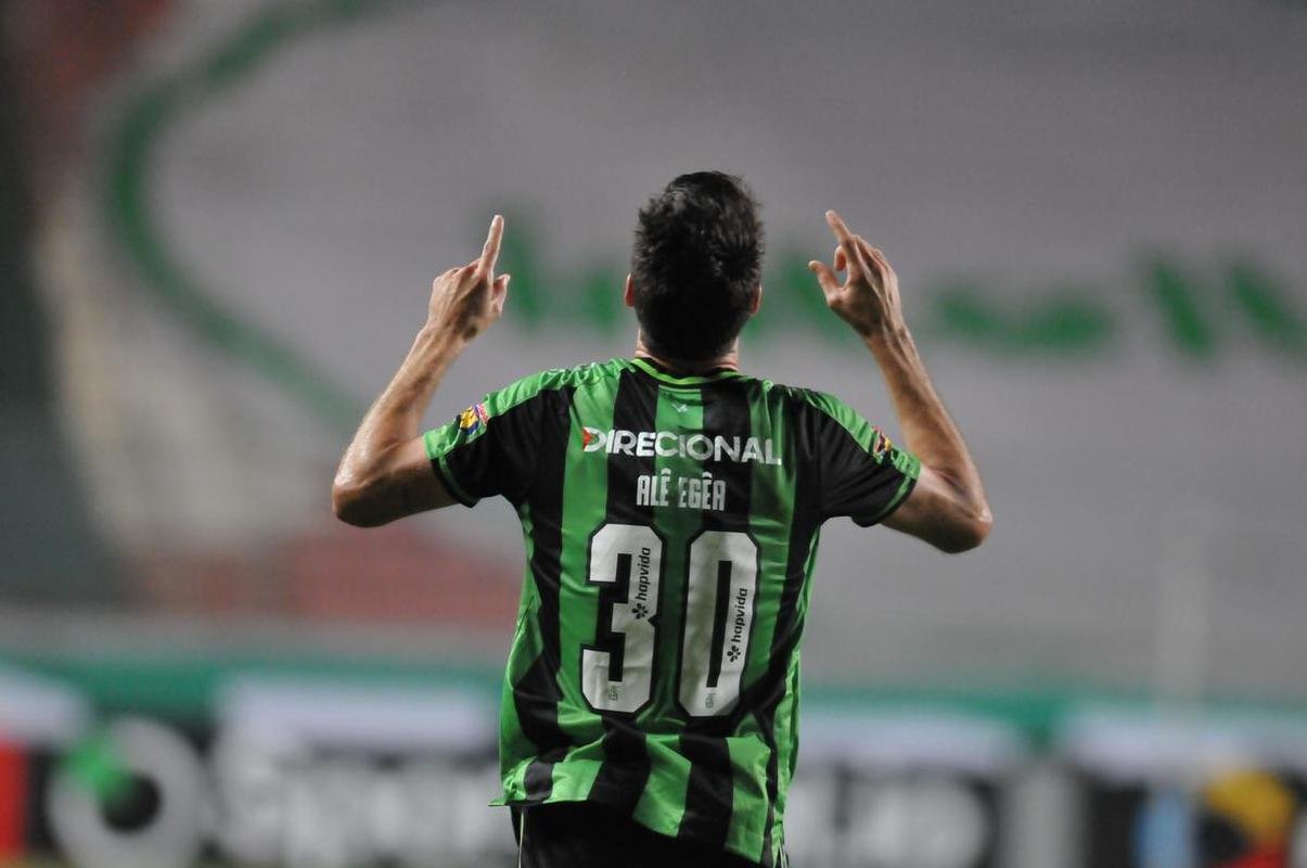 Fotos da vit�ria do Am�rica sobre o Botafogo, por 3 a 0, no Independ�ncia, em Belo Horizonte, pelas oitavas de final da Copa do Brasil. Wellington Paulista, Danilo Avelar e Al� marcaram os gols da vit�ria do Coelho no Horto