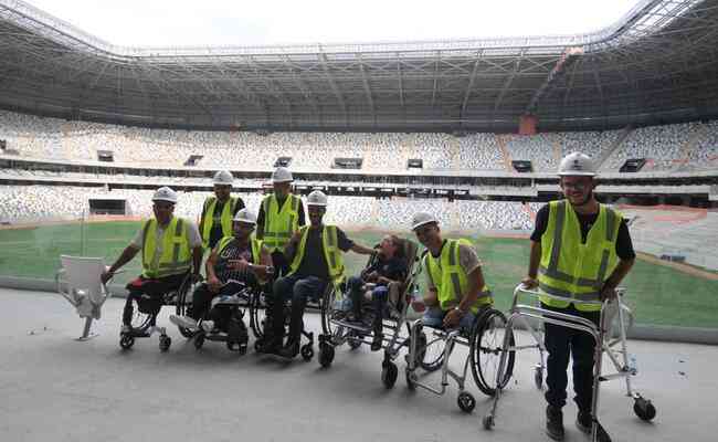 Pessoas com deficincia que visitaram a Arena MRV nesta quinta-feira (9/2)