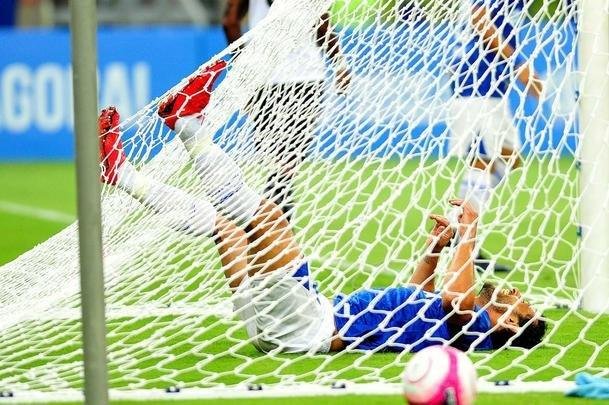 Imagens do jogo entre Cruzeiro e Tupi, no Mineiro