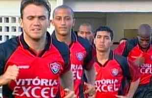 1999 - Dejan Petkovic, do Vitória (foto), e Romário, do Flamengo, foram os artilheiros com oito gols