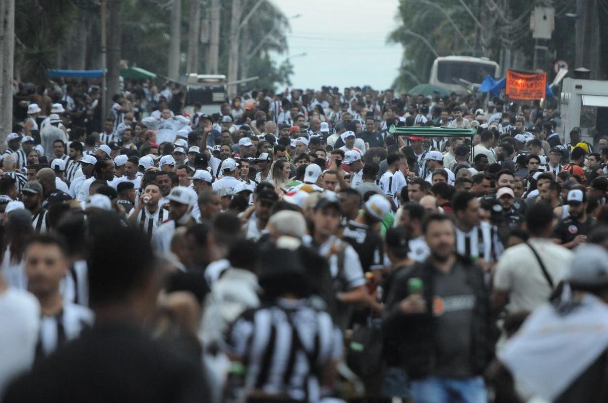 Fotos da torcida do Atltico na chegada ao Mineiro para a partida diante do Juventude pela 34 rodada do Brasileiro