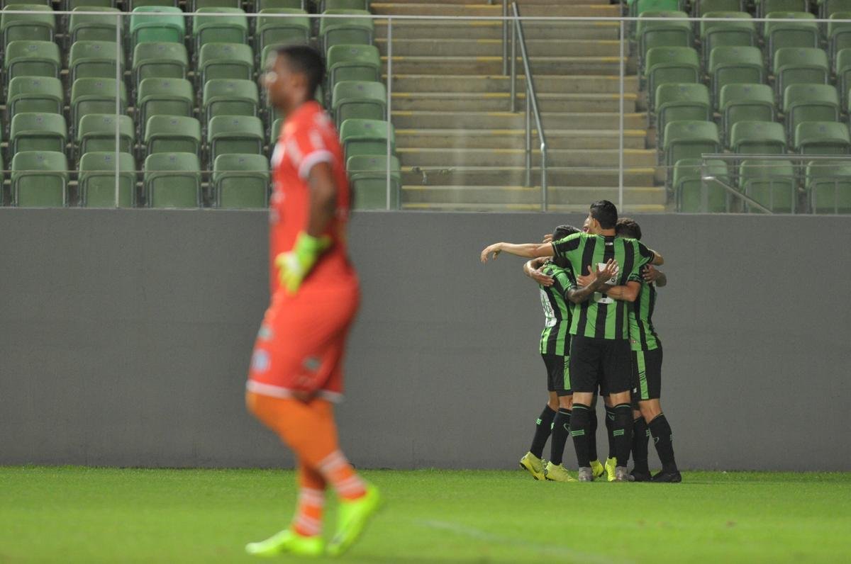 Fotos da partida entre Amrica e URT, no Independncia, pela sexta rodada do Campeonato Mineiro