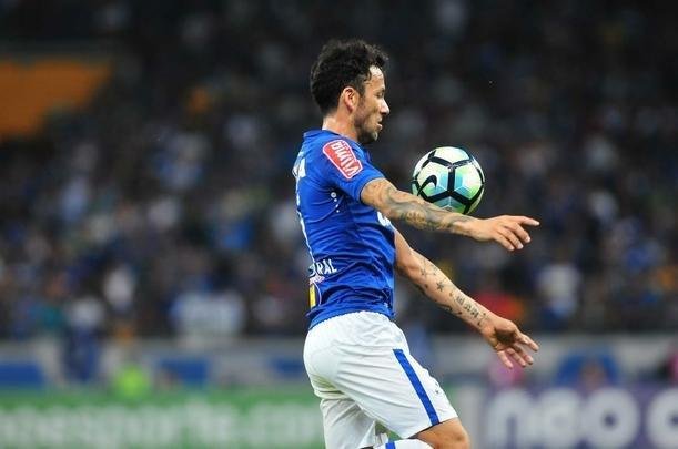 Imagens do jogo entre Cruzeiro e Grmio, pela 8 rodada do Campeonato Brasileiro, no Mineiro