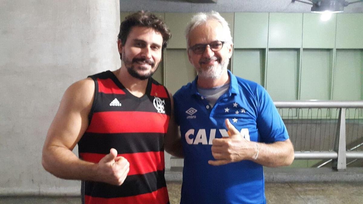 Mais de cinco mil cruzeirenses foram ao Maracan acompanhar o primeiro jogo da deciso