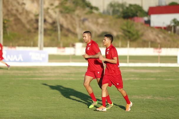 Elenco alvirrubro se reapresentou nesta terça-feira para iniciar os trabalhos visando a temporada 2020, na qual o clube participará do Pernambucano, do Nordestão, da Copa do Brasil e da Série B.