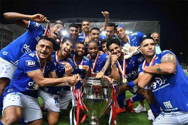 20/04/2019 - Após perder o jogo de ida no Mineirão por 2 a 1, o Atlético empatou por 1 a 1 com o Cruzeiro no Independência e perdeu o título do Campeonato Mineiro. Foi a primeira grande frustração do time nos campeonatos disputados em 2019.