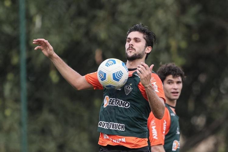 Após a eliminação na Libertadores diante do Palmeiras, jogadores do Atlético se reapresentaram na Cidade do Galo e realizaram treinamento visando o duelo contra o Internacional, pelo Campeonato Brasileiro