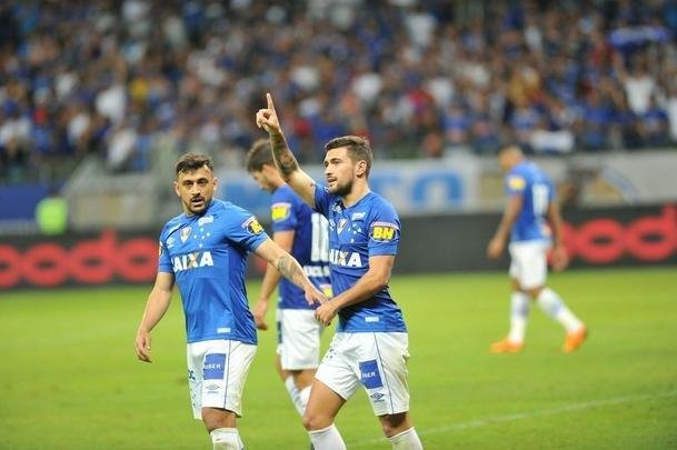 Cruzeiro conseguiu marcar no segundo tempo, com Arrascaeta, mas sofreu empate no fim com Bergson