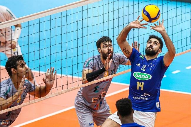 Cruzeiro vence o Natal por 3 sets a 0, em Campo Grande, e  tetra da Supercopa