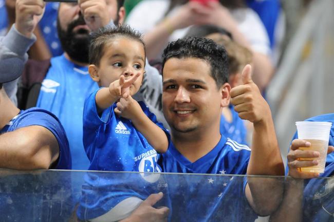 Torcida do Cruzeiro deu show mais uma vez e lotou o Mineiro na partida contra o CRB pela 11 rodada da Srie B