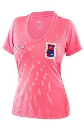 A camisa Outubro Rosa do Paraná Clube é inspirada na Gralha Azul, suas penas foram representadas em grandes proporções com efeito de retículas degradê.