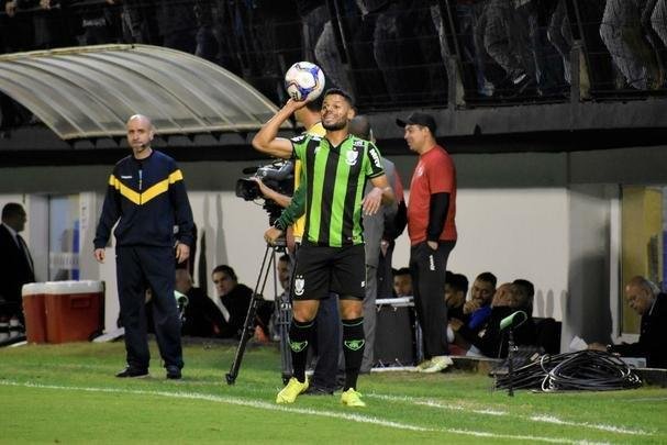 América foi batido pelo Bragantino e sofreu a sexta derrota na Série B