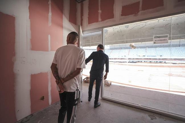 Na manh deste sbado (24/9), jogadores, comisso tcnica e diretoria do Atltico visitaram as obras da Arena MRV, futura casa do Galo.