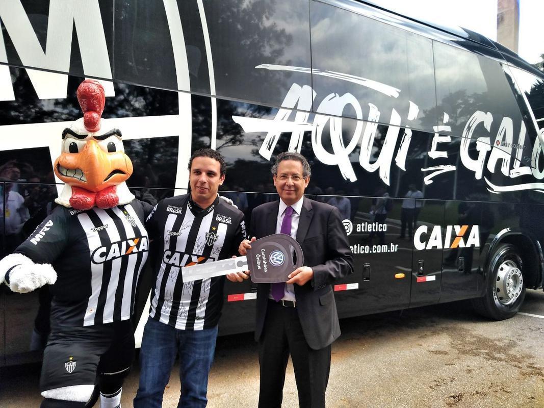 Novo nibus foi apresentado na Cidade do Galo nesta segunda-feira