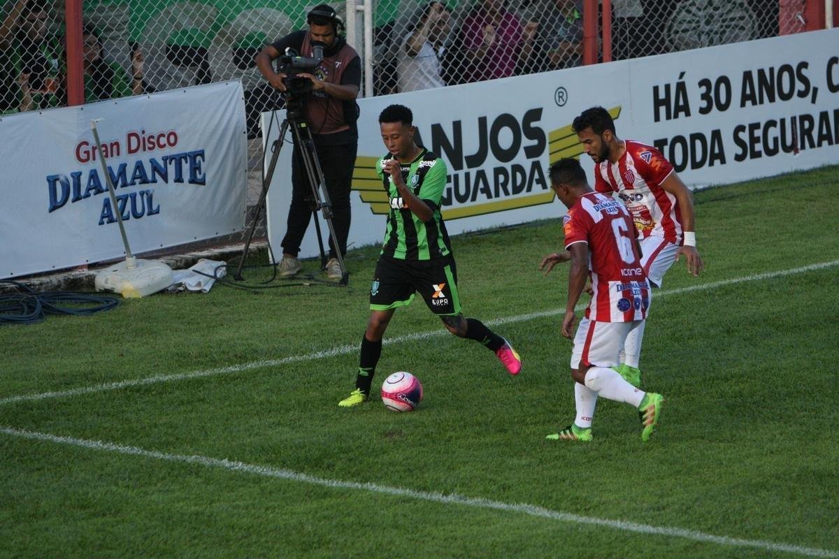 Amrica usou time misto e ficou no empate diante do Villa Nova, por 1 a 1, no Castor Cifuentes