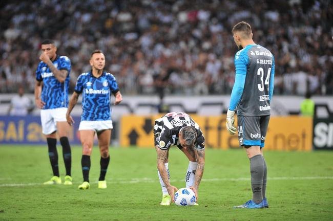 Fotos do jogo entre Atltico e Grmio, no Mineiro, em BH, pela 19 rodada do Campeonato Brasileiro