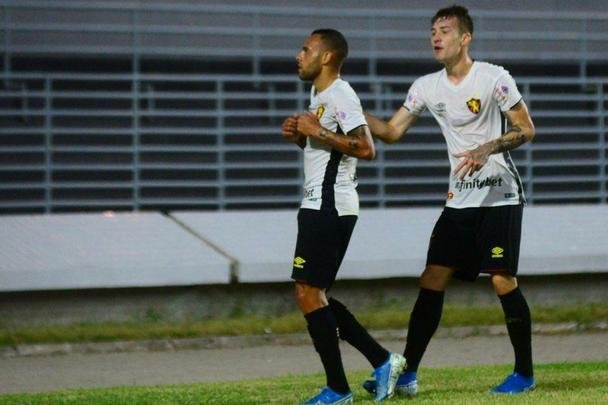Pela 27ª rodada da Série B, CRB e Sport se enfrentaram no estádio Rei Pelé, em Maceió e, mais uma vez, o Leão saiu de campo com um empate, sendo o 13º na competição.
