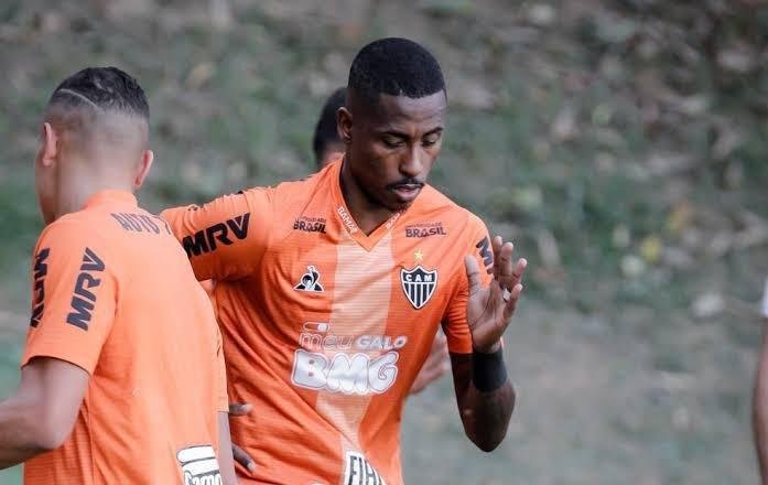 Contratado no segundo semestre de 2018, Denlson jogou pouco pelo Atltico e no balanou as redes. Foram apenas oito jogos pelo Galo. No ano seguinte, foi emprestado para o Al-Faisaly, da Arbia Saudita, e para o Tondela, de Portugal. Neste ano, ele trocou de clube no futebol portugus e assinou com o Paos Ferreira.