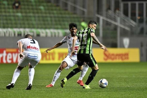 Fotos do jogo entre América x Operário