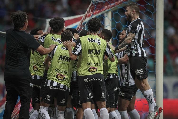 Fotos do jogão entre Bahia e Atlético, na Fonte Nova, em Salvador, pela 32ª rodada do Campeonato Brasileiro