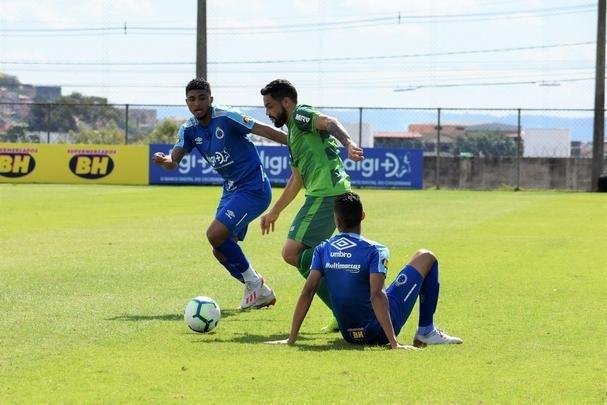 Imagens do jogo-treino entre Cruzeiro e Amrica