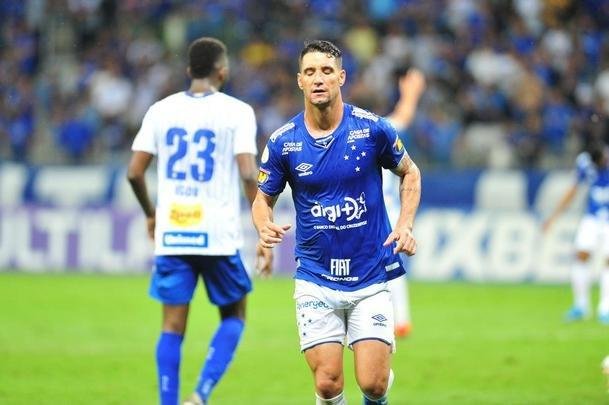 Fotos do segundo tempo de Cruzeiro e Ava, no Mineiro, pelo Brasileiro