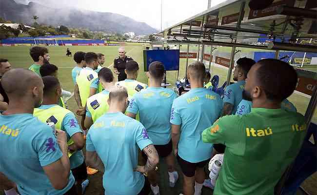 Tite aproveitará jogo de encerramento, contra Bolívia, em La Paz, para testar jogadores na Seleção