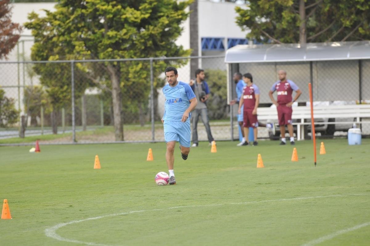 Imagens do treino do Cruzeiro nesta quarta-feira (14), antes do duelo contra o Patrocinense