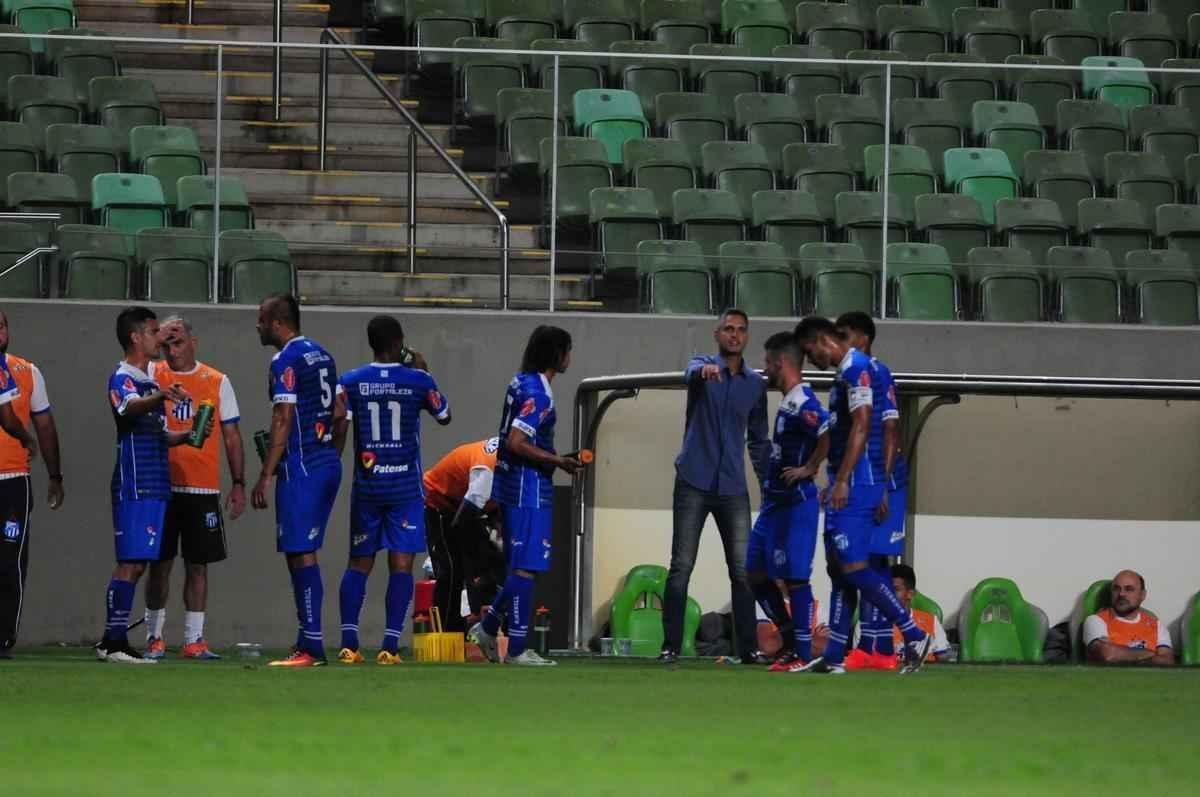 Imagens do jogo entre Amrica e URT, pelo Campeonato Mineiro, no Independncia