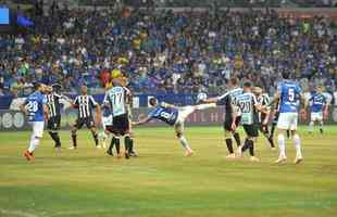Fotos de Cruzeiro x Cear, no Mineiro, em jogo atrasado da 27 rodada do Brasileiro