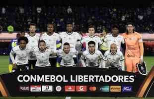 Corinthians (briga por vaga no Grupo E)