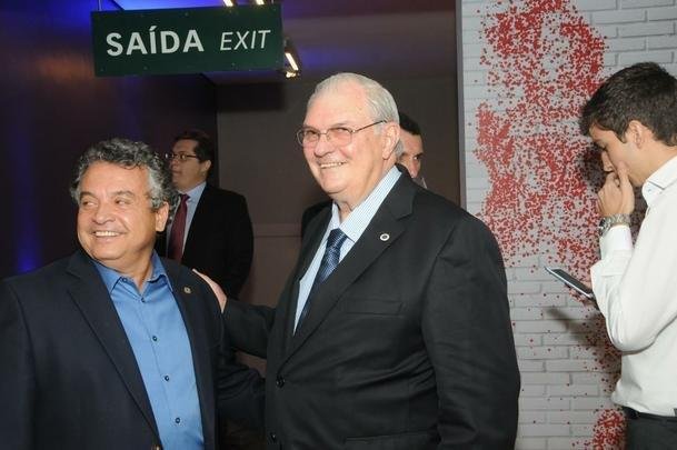 Personalidades na cerimnia do 16 Trofu Tel Santana