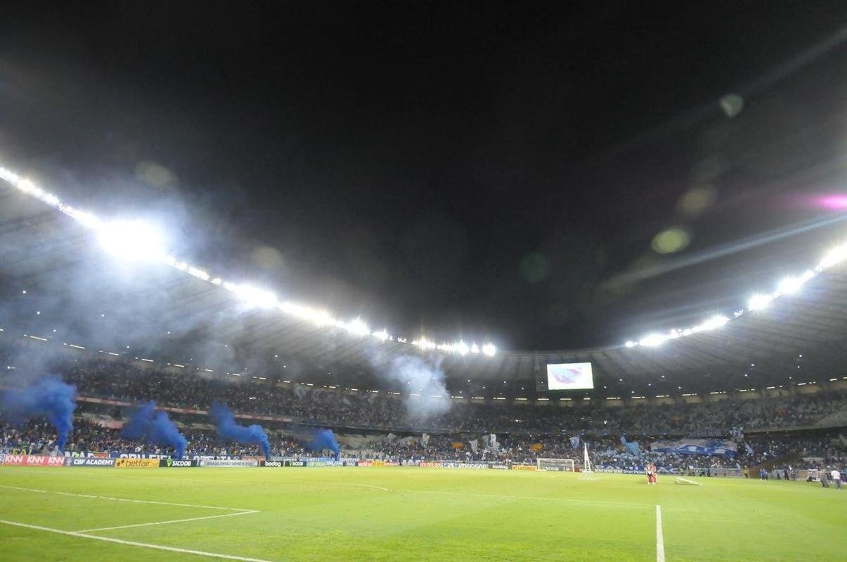 Fotos da partida entre Cruzeiro e Brusque, no Mineiro, em BH, pela 35 rodada da Srie B do Brasileiro