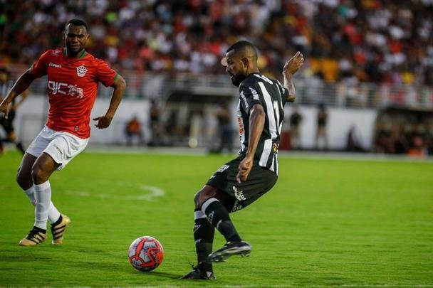 Confira imagens do jogo em Varginha