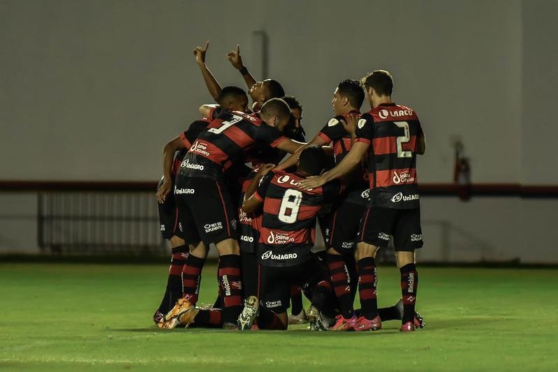 Vitria - eliminou o Rio Branco-ES na segunda fase.