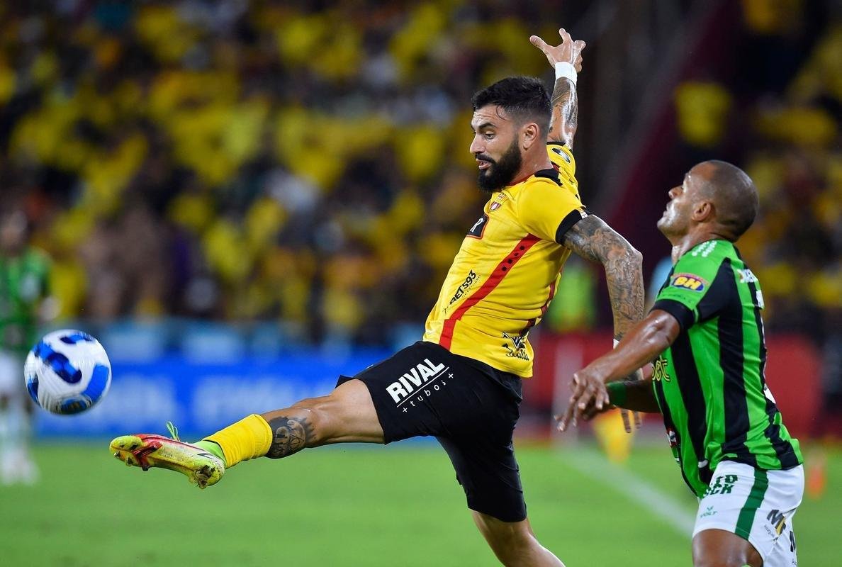 Barcelona-EQU x Amrica: fotos do jogo pela Libertadores