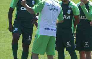 Adilson comandou o primeiro treino no Amrica nesta quarta-feira