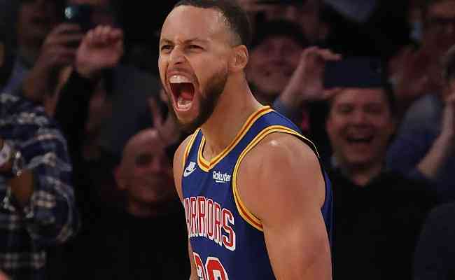 Curry vibra com recorde na NBA