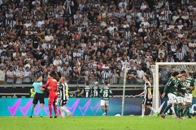 Fotos do jogo de ida das quartas de final da Copa Libertadores, entre Atltico e Palmeiras, no Mineiro