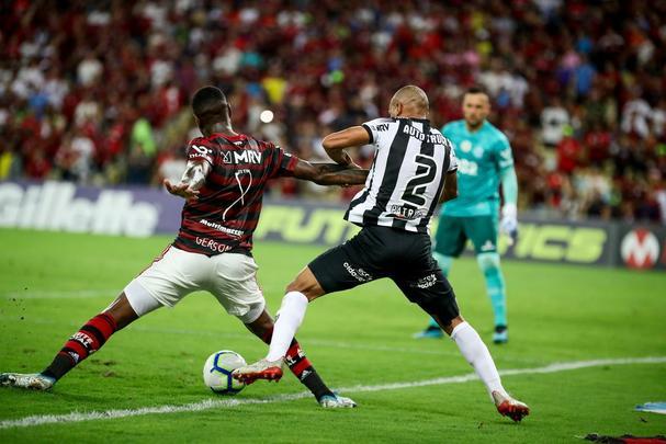 Equipes se enfrentaram nesta quinta-feira, no Rio de Janeiro, pela 24ª rodada do Brasileiro