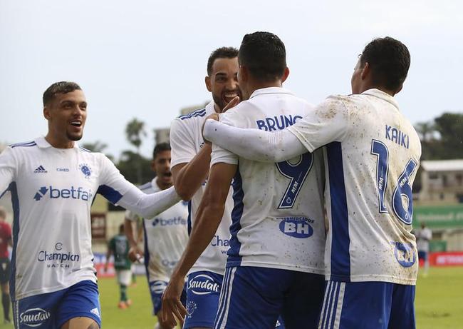 Fotos do jogo entre Caldense x Cruzeiro, no estádio Ronaldão, em Poços de Caldas, pela 7ª rodada do Campeonato Mineiro