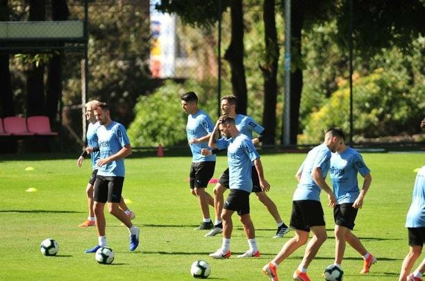 Uruguai trabalhou na manhã deste sábado, no CT do Atlético, em Vespasiano