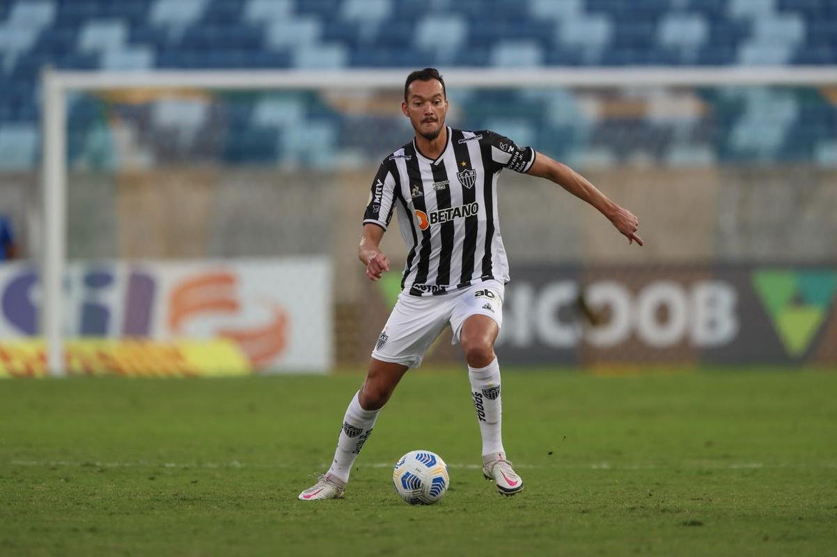 Cuiab e Atltico se enfrentaram pela nona rodada da Srie A do Campeonato Brasileiro