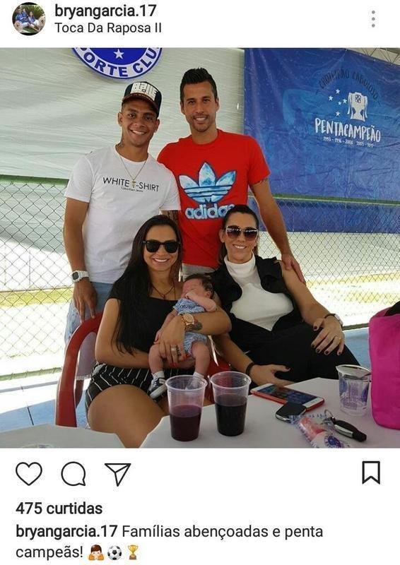 Jogadores do Cruzeiro comemoraram, na tarde desta sexta-feira (13), na Toca da Raposa II o pentacampeonato da Copa do Brasil; o ttulo foi conquistado no dia 27 de setembro, quando a Raposa bateu o Flamengo nos pnaltis, em deciso disputada no Mineiro