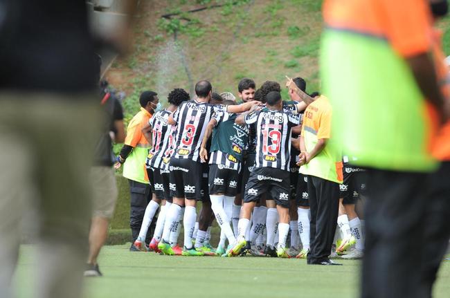 Nacho abriu o placar para o Atltico na final da Supercopa: 1 a 0