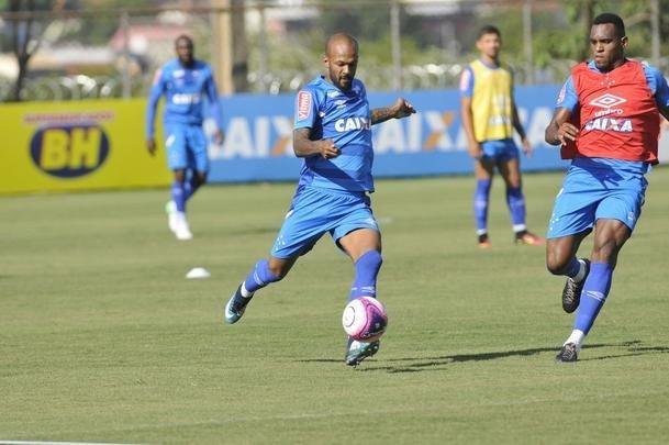 Fotos do treino do Cruzeiro desta quinta-feira (18/1), na Toca da Raposa II